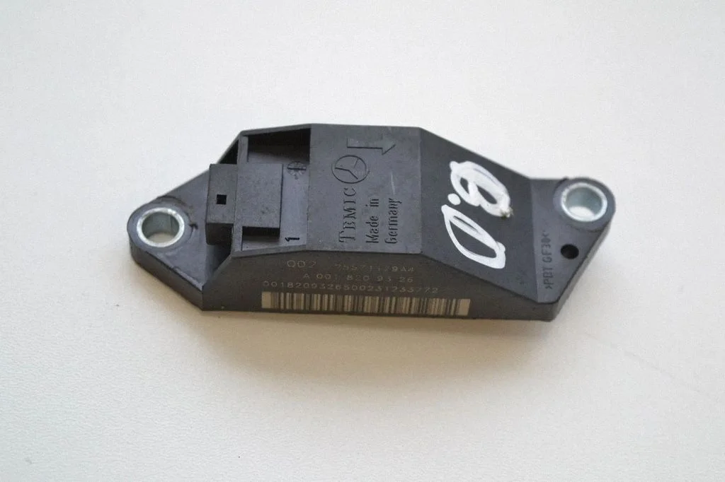 Drošības spilvenu trieciena sensors – Mercedes-Benz E klase W211 (2002-2009)