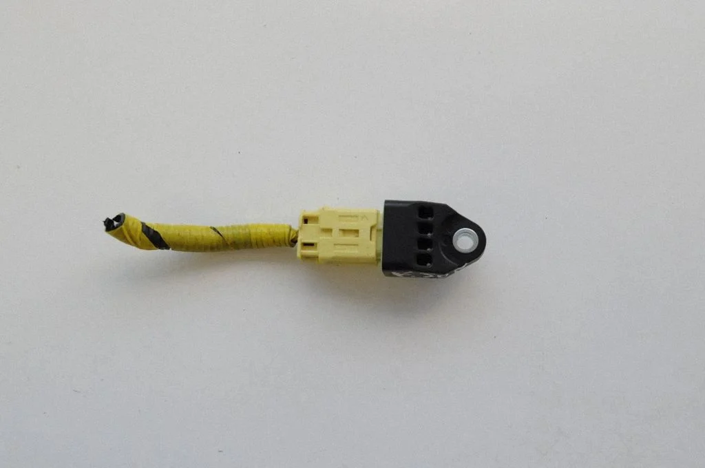 Drošības spilvenu trieciena sensors 98235A070
