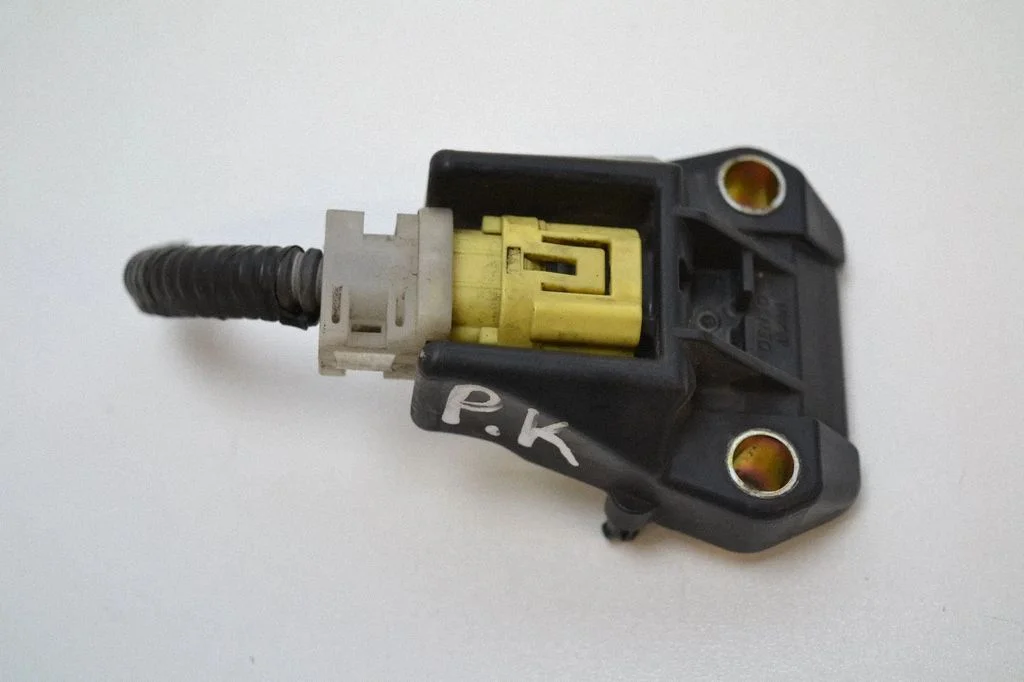 Drošības spilvenu trieciena sensors 8917345050