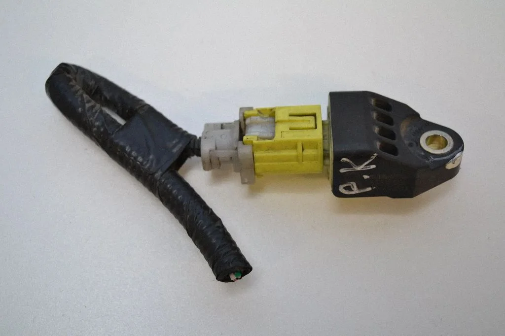 Drošības spilvenu trieciena sensors – Subaru Impreza III (2008-2011)