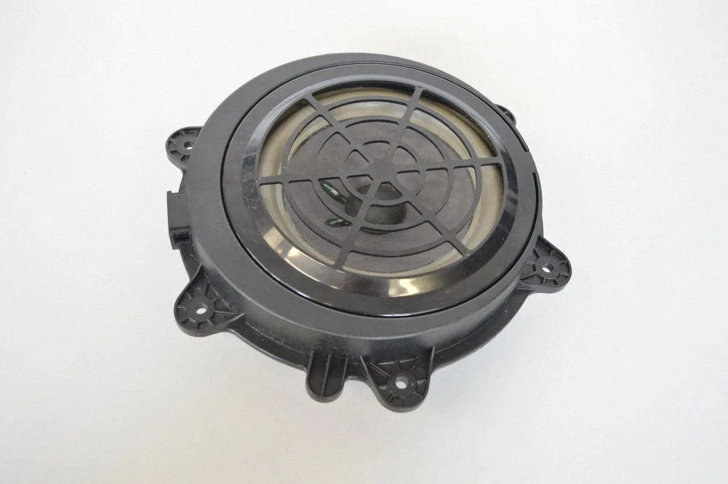 Rear door speaker – Porsche Cayenne (92A) (2010-2017)