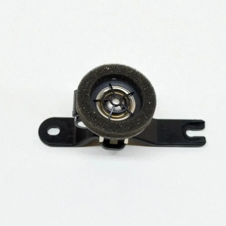 Skaļrunis (-ņi) aizmugurējās durvīs 8615048050
