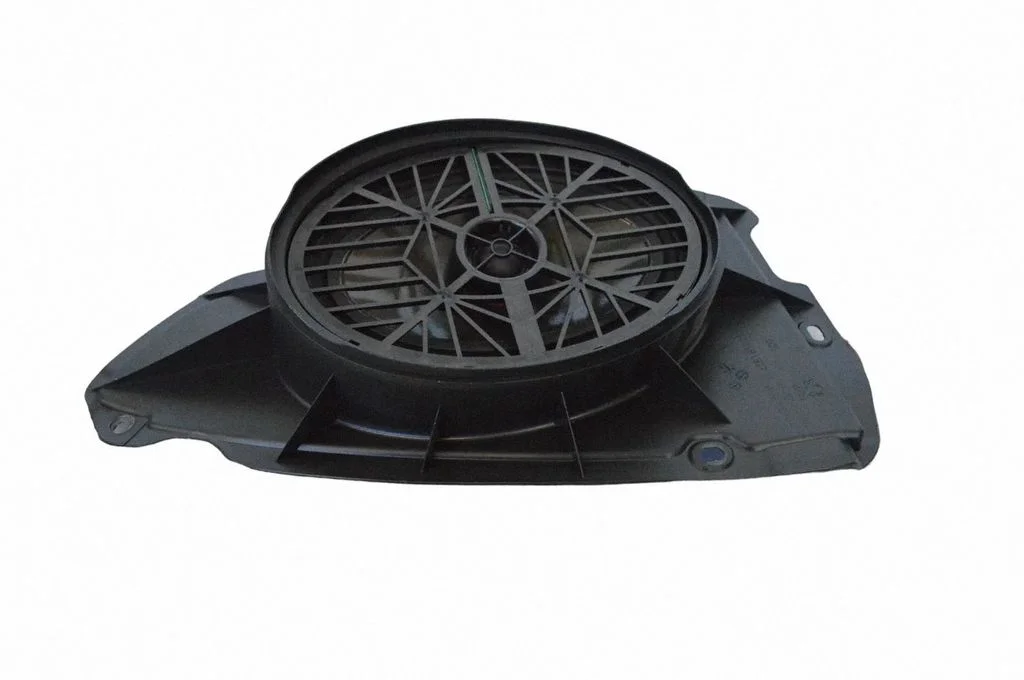 Skaļrunis (-ņi) aizmugurējās durvīs YM40503780