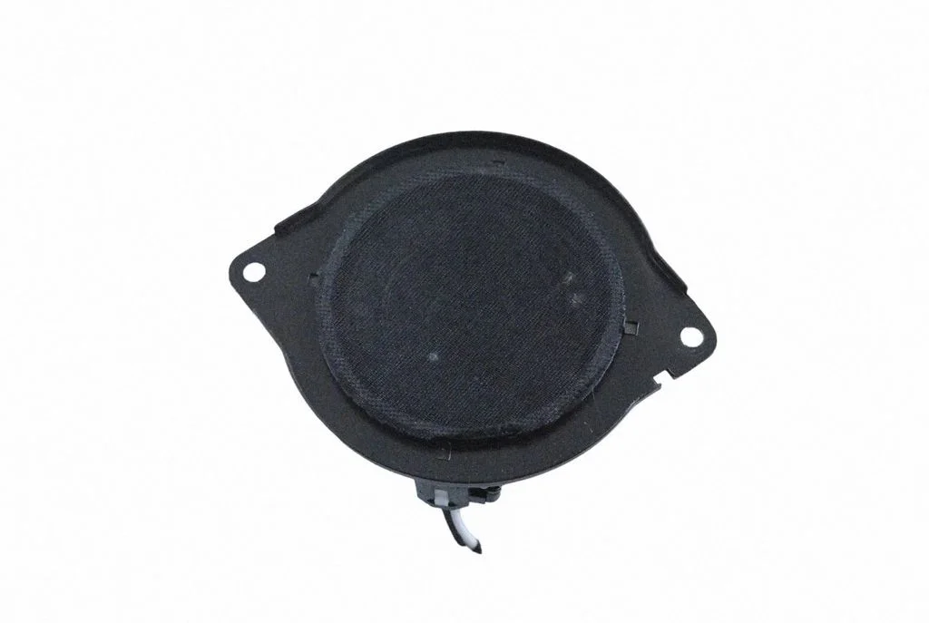 Skaļrunis (-ņi) aizmugurējās durvīs 05059062AB