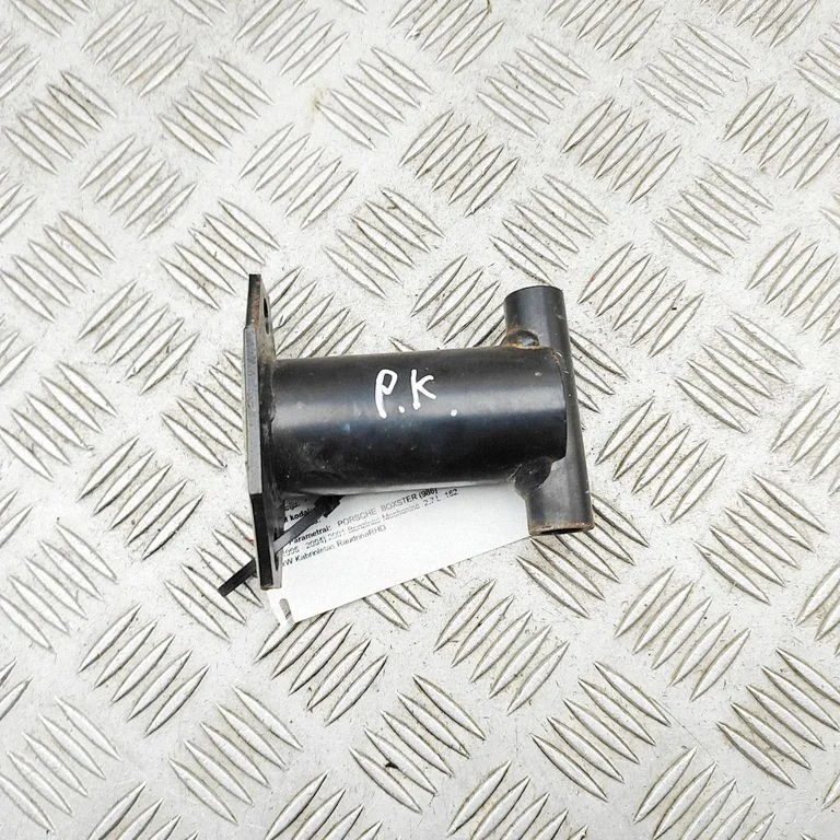 Absorber zderzaka przedniego 99650501901