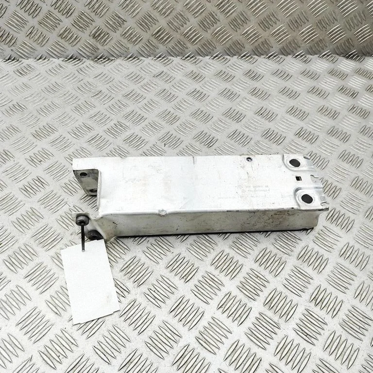 Priekšējā bampera trieciena slāpētājs 9883568