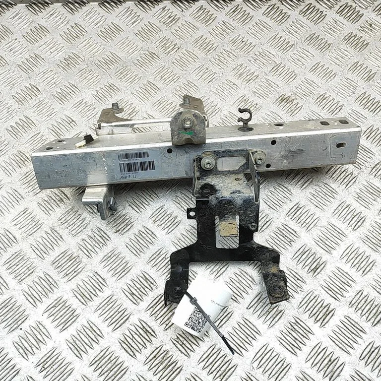 Absorber zderzaka przedniego – BMW i3 (2013-)
