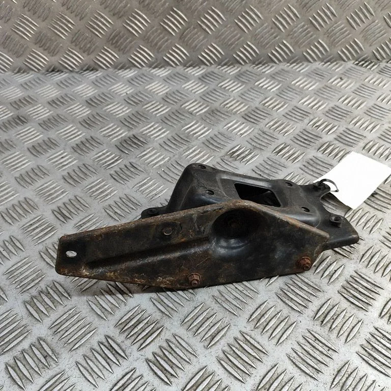 Front bumper shock/impact absorber MB640570