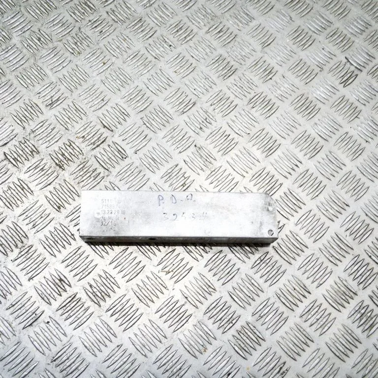 Priekšējā bampera trieciena slāpētājs 7158874