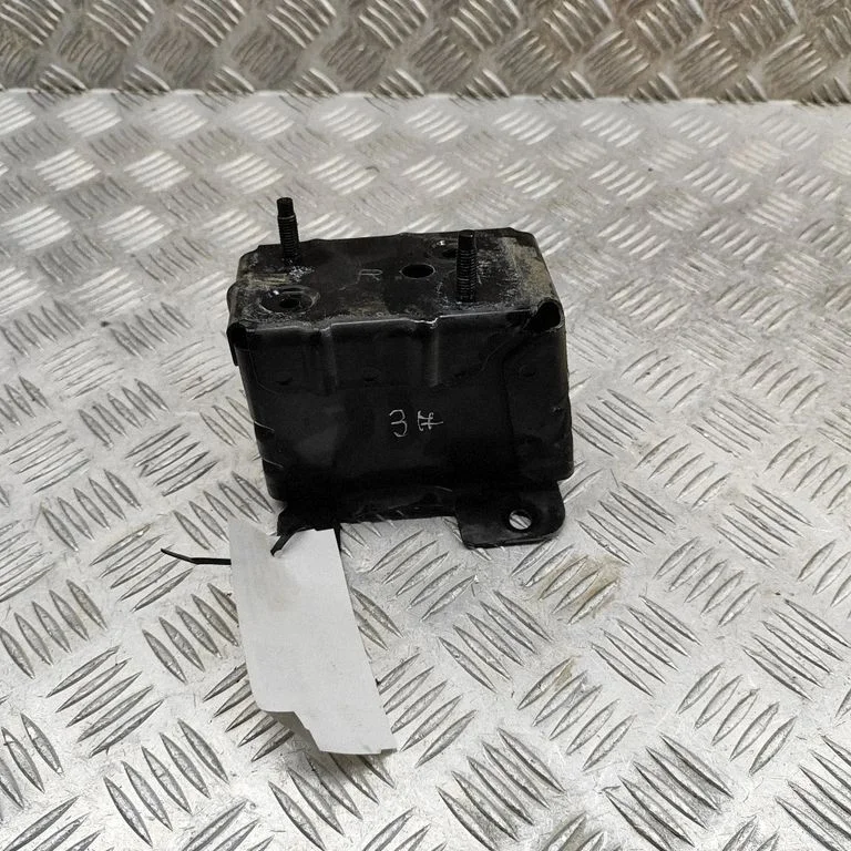 Priekšējā bampera trieciena slāpētājs 852103NL0A
