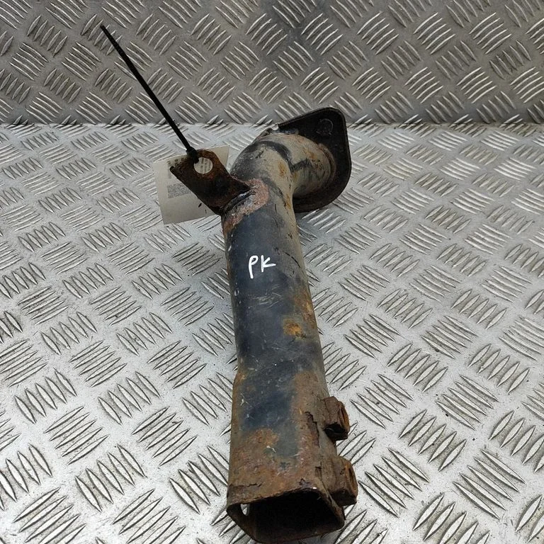 Priekšējā bampera trieciena slāpētājs 6757911