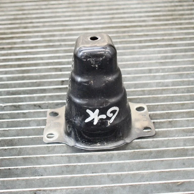 Esistange löögisummuti 85212 – Nissan Note (E11) (2006-2014)