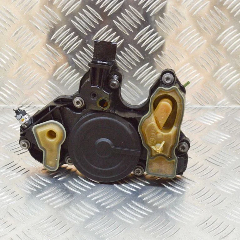 Eļļas nosēdinātājs (separators) 06K103495AS