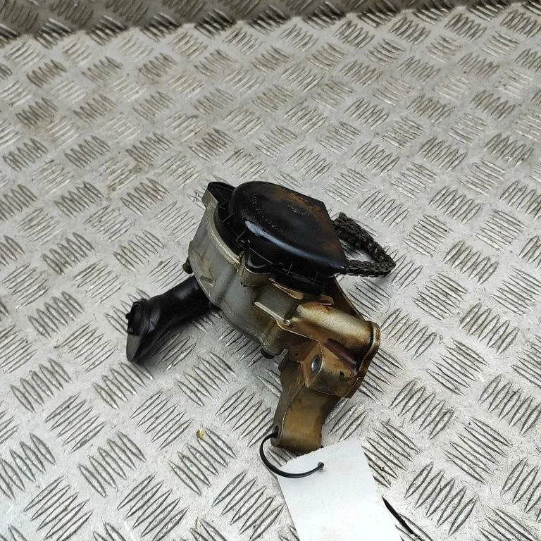 Oil pump – Volkswagen Jetta V (2005-2010)