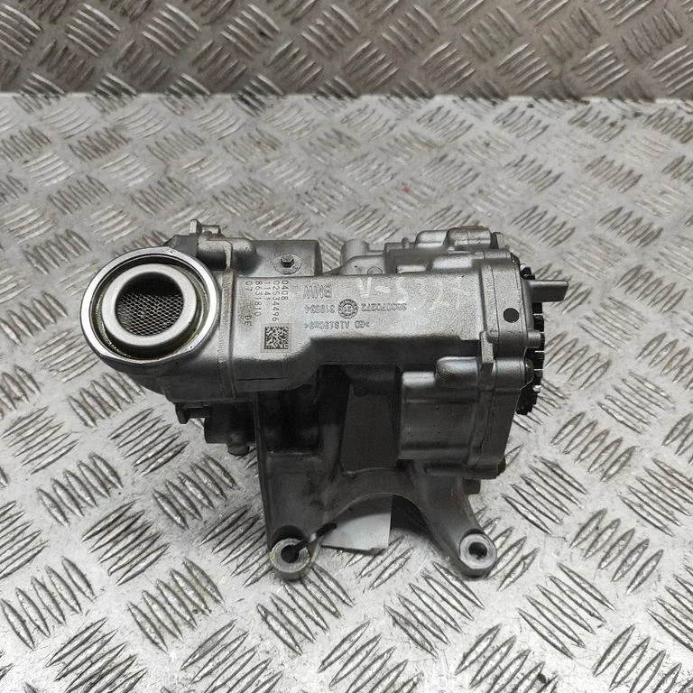 Õlipump 8631810