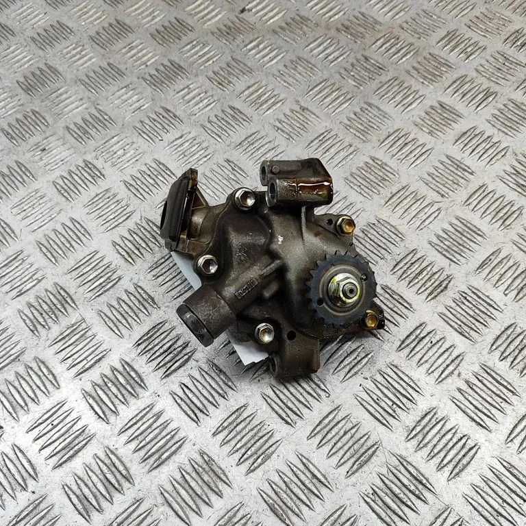 Oil pump 151000T060