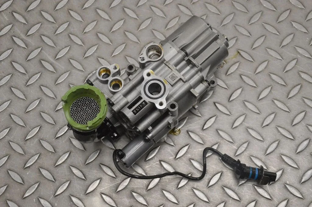 Õlipump 0PB115103H