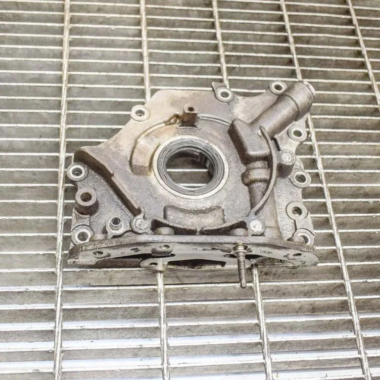 Oil pump 9652426380