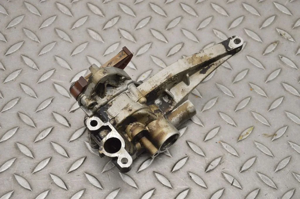 Oil pump – Mercedes-Benz CLS-Class C219 (2003-2011)