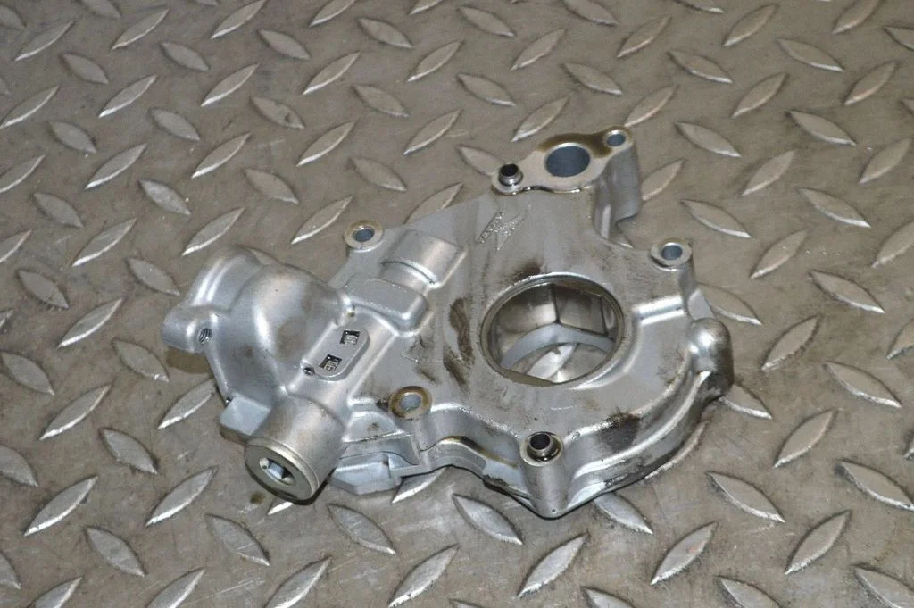 Oil pump – Subaru Outback (2007-2009)