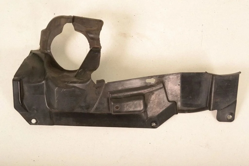 Tagavedrustuse põhjakaitse – BMW 1-seeria E81 E87 (2004-2011)