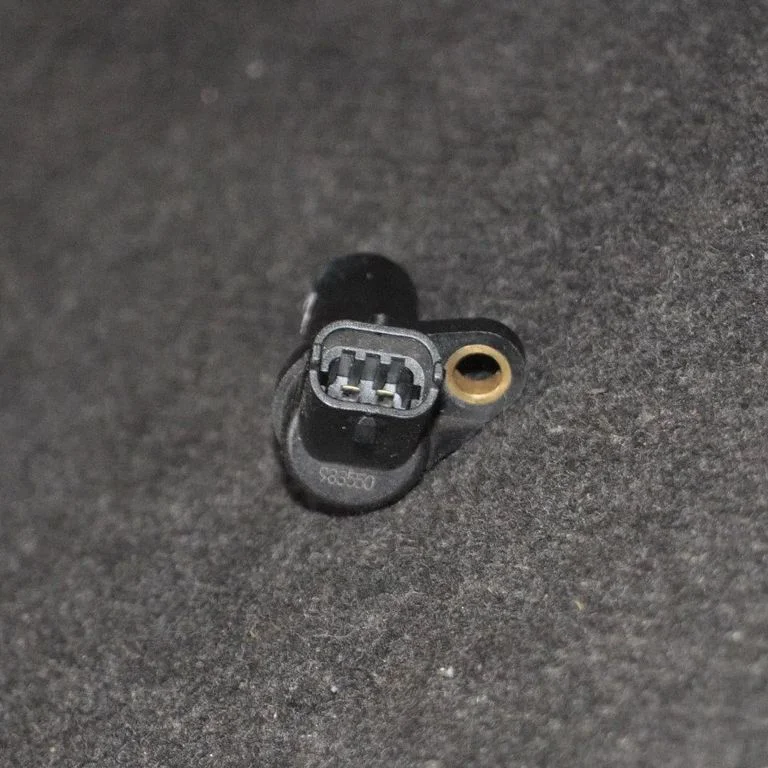 Kloķvārpstas stāvokļa devējs – Opel Corsa D (2006-2014)