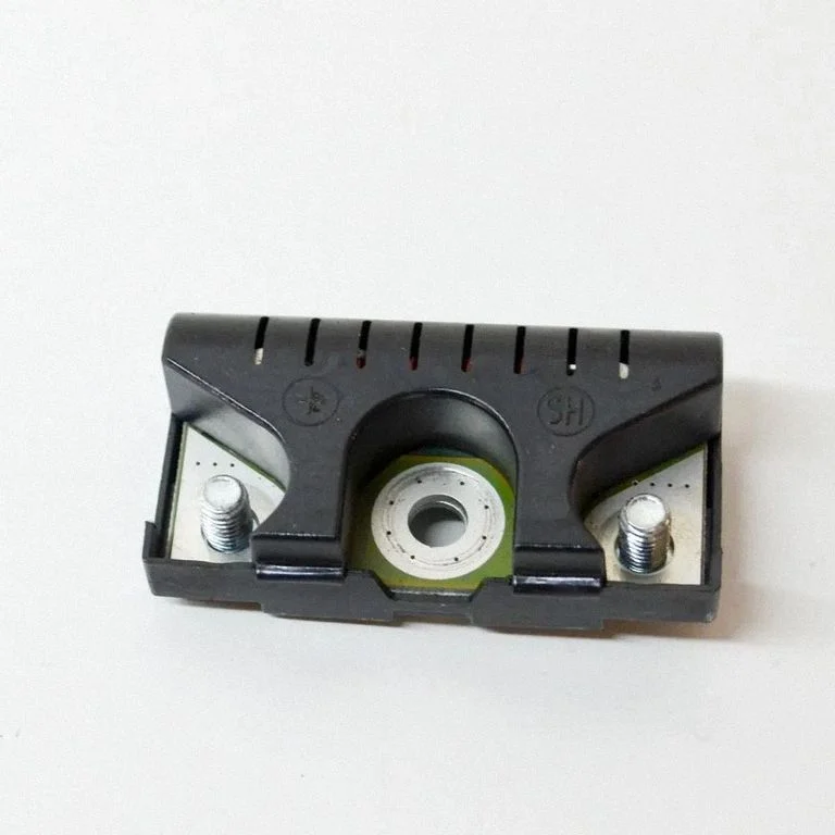 Antenas filtrs 8T8035570