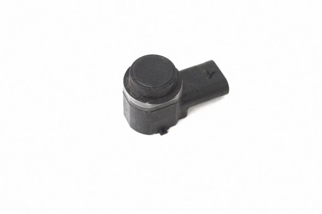 Parkošanās sensors PDC 9G9215K859DA