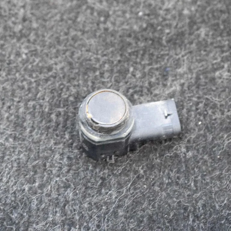 Parkošanās sensors PDC 9G9215K859DA