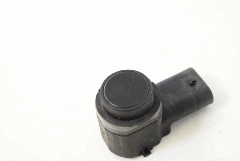 Parkošanās sensors PDC 9G9215K859AB
