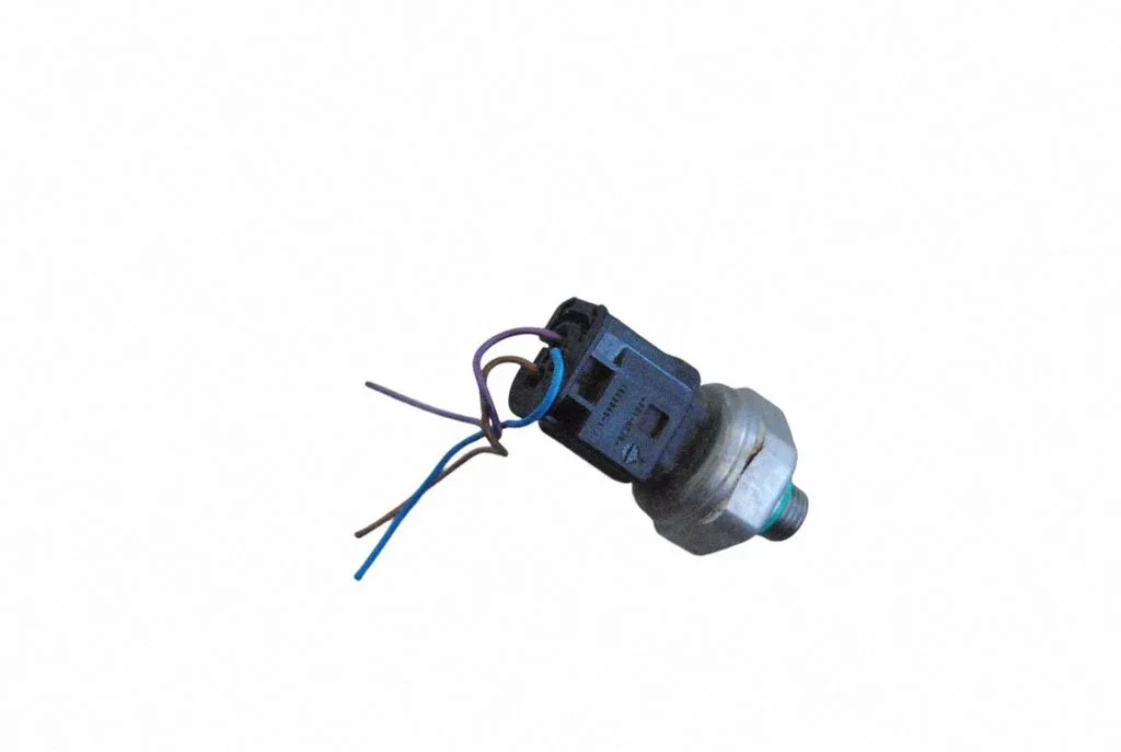 Air conditioning (A/C) pressure sensor – BMW Series 4 M4 F82 F83 (2014-2020)