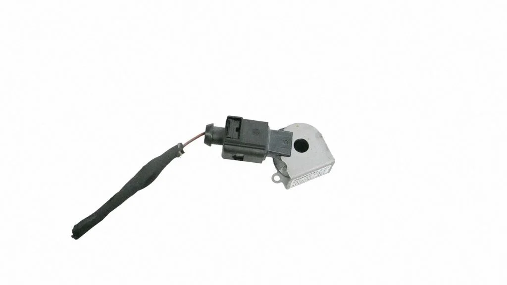 Air conditioning (A/C) pressure sensor 8R0260696B