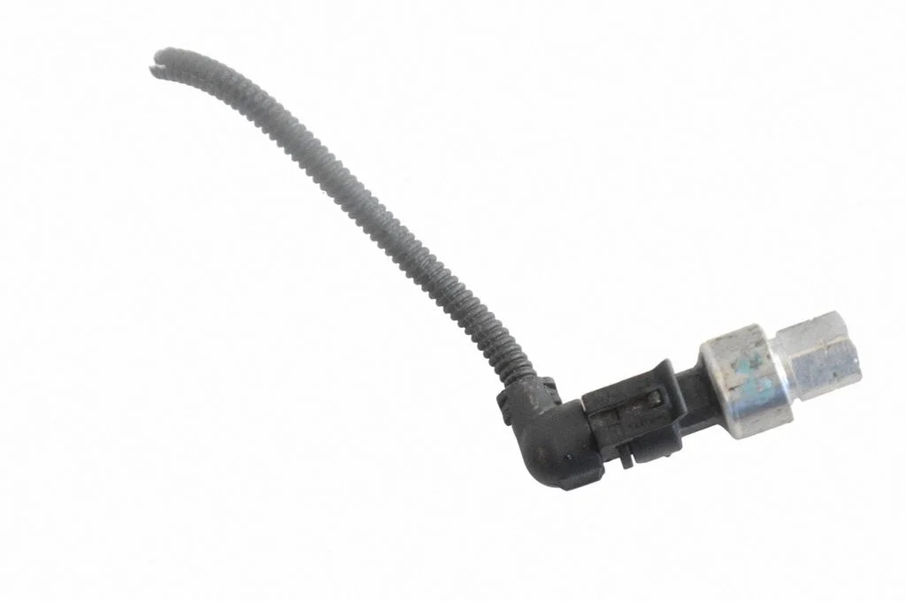 Air conditioning (A/C) pressure sensor 670038665