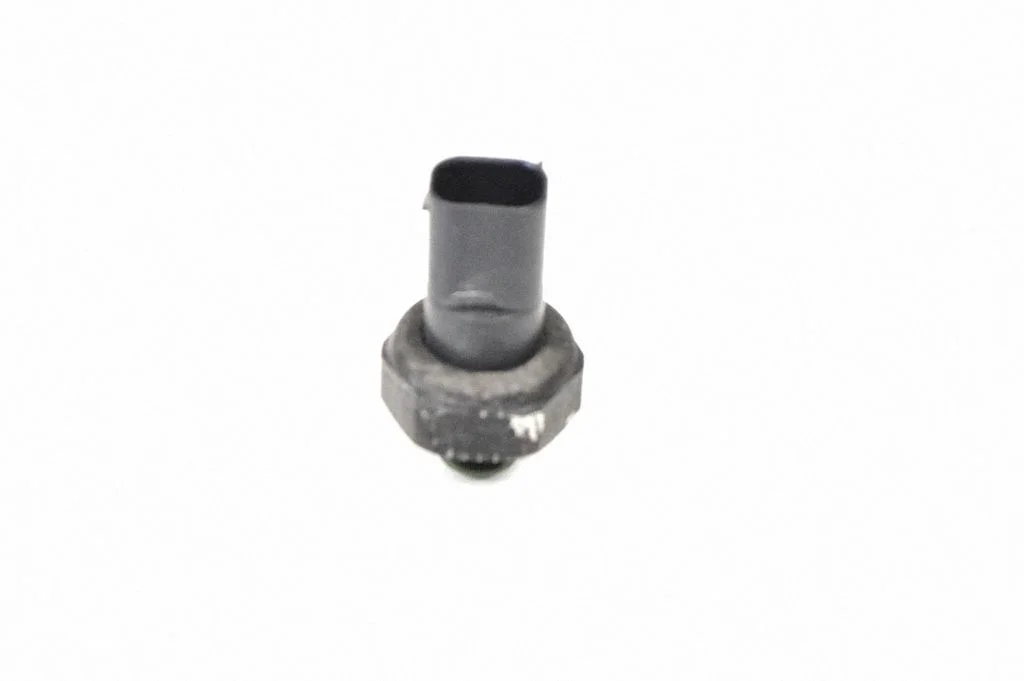 Air conditioning (A/C) pressure sensor 1MA0C