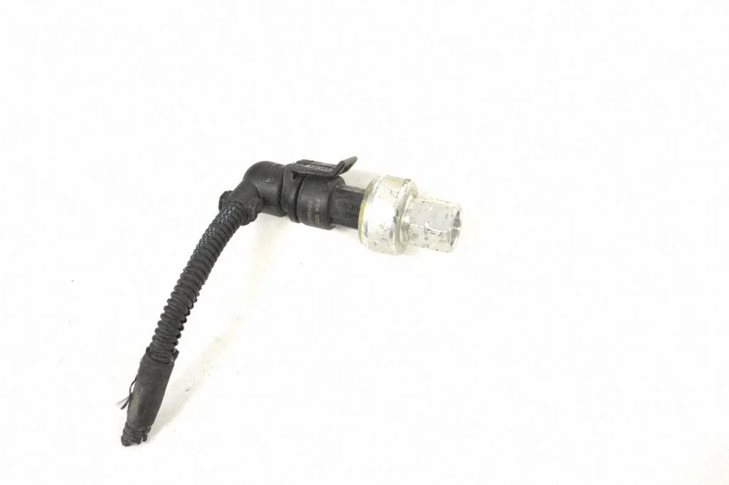 Air conditioning (A/C) pressure sensor 51768498