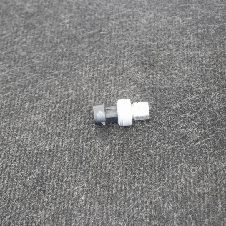 Gaisa kondicioniera spiediena devējs 135876688095A02