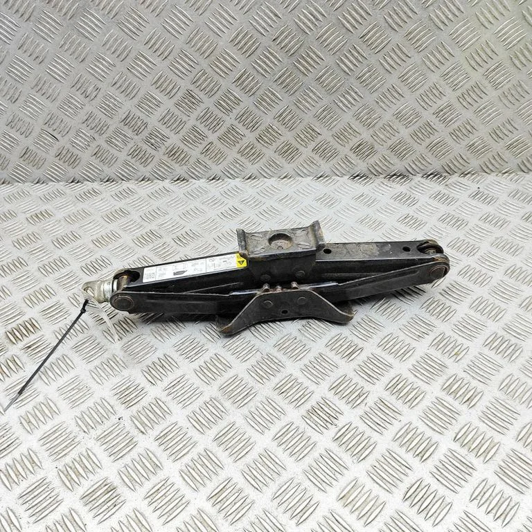 Domkrats KK3117080BA