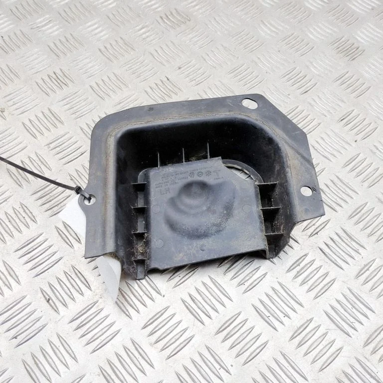 Other body part – Tesla Model Y (2020-)