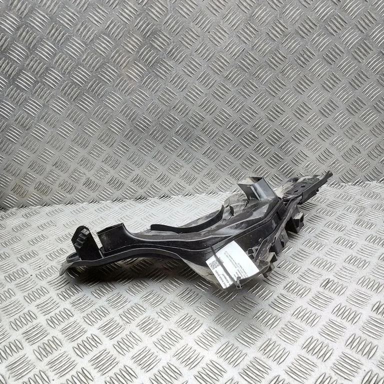 Muu kereosa A2228321090