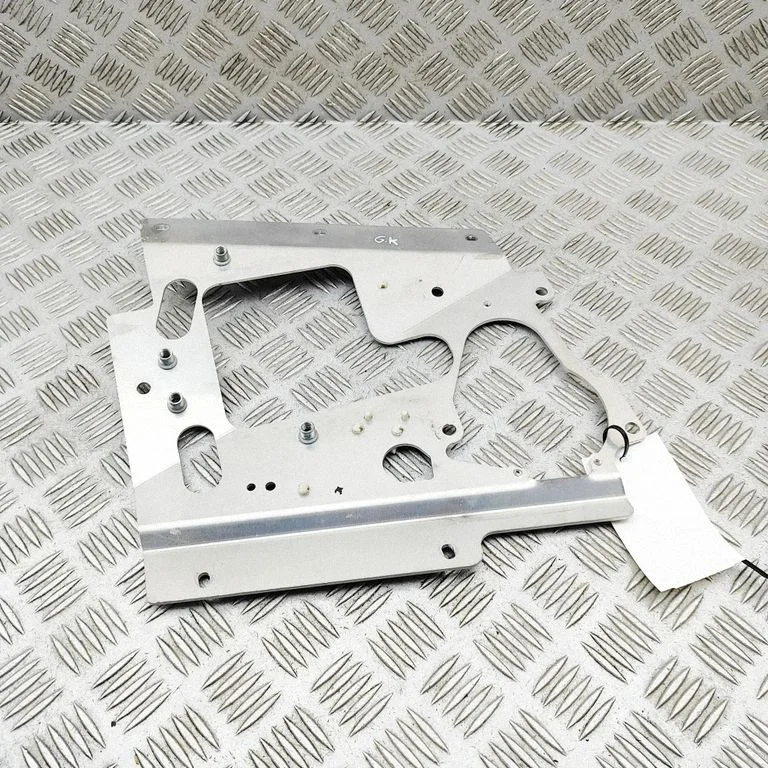 Muu kereosa 8G43L04703GA – Aston Martin DB9 (2003-2016)