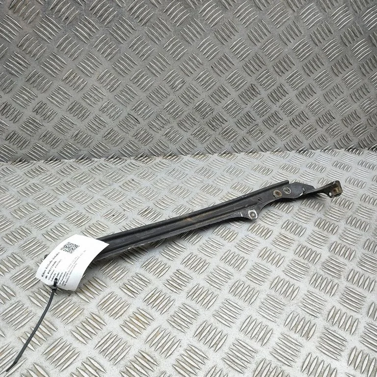 Other body part 8521150170 – Lexus LS UCF30 (2001-2007)