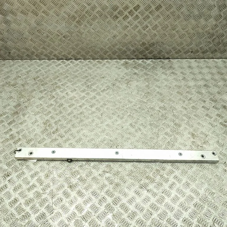 Inna część karoserii 9J1806303