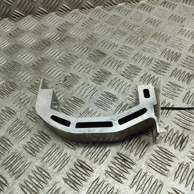 Muu kereosa 31681596