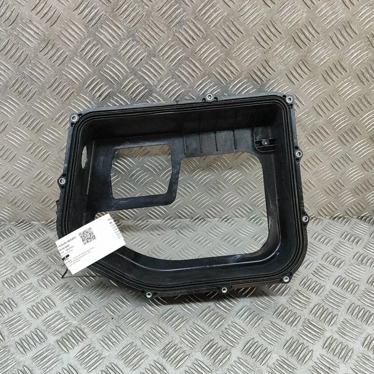Muu kereosa 1EC820514