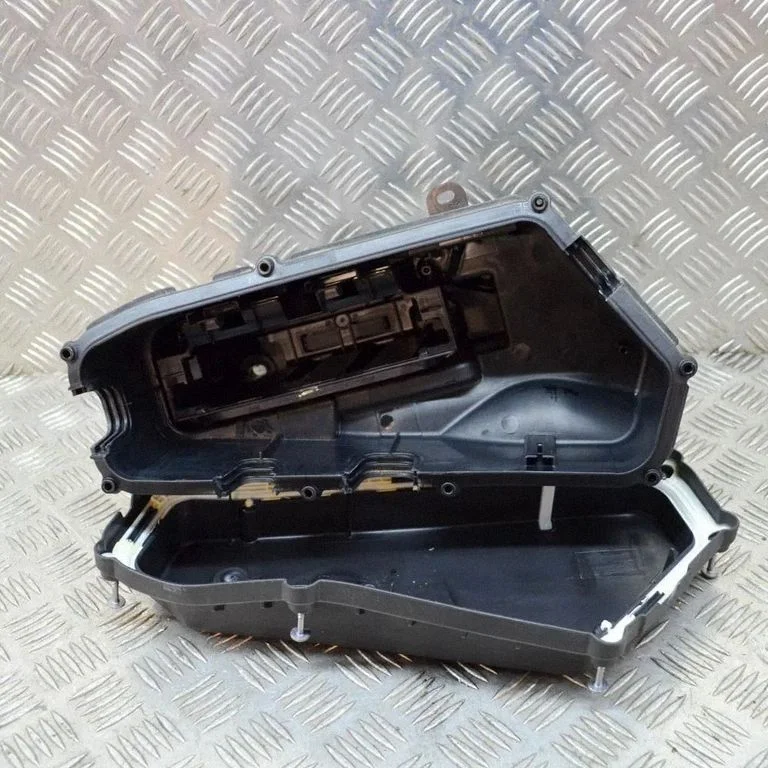 Muu kereosa – BMW 3-seeria F30 F35 F31 (2012-2018)