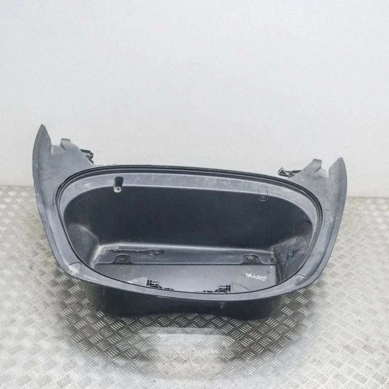 Inna część karoserii 108167400G