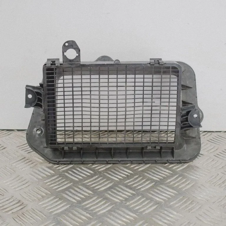 Cita virsbūves daļa – Audi A4 S4 B9 (2015-2019)