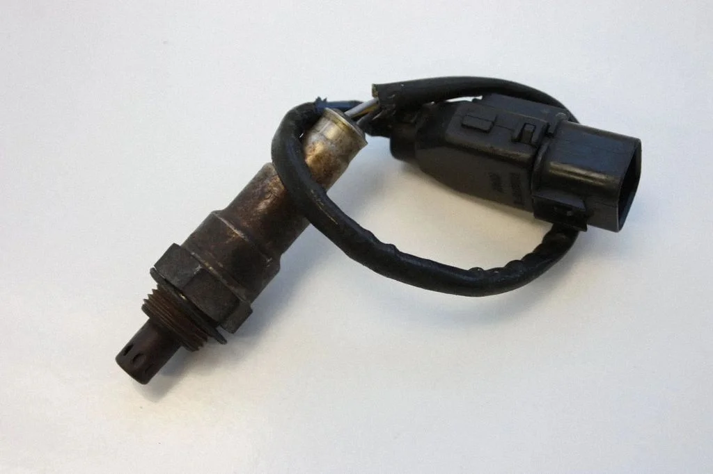 Lambdasond – Hyundai Tiburon (2002-2009)