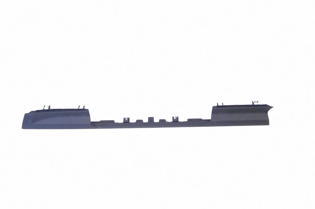 Radio/GPS head unit trim 8W2857304A