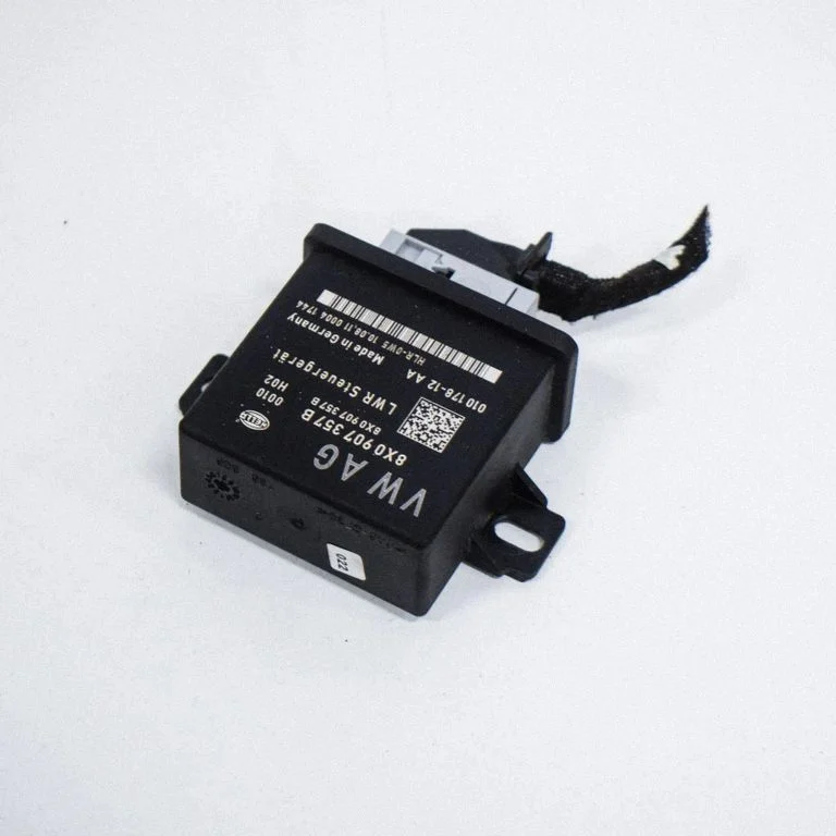 Gaismu modulis 8X0907357B